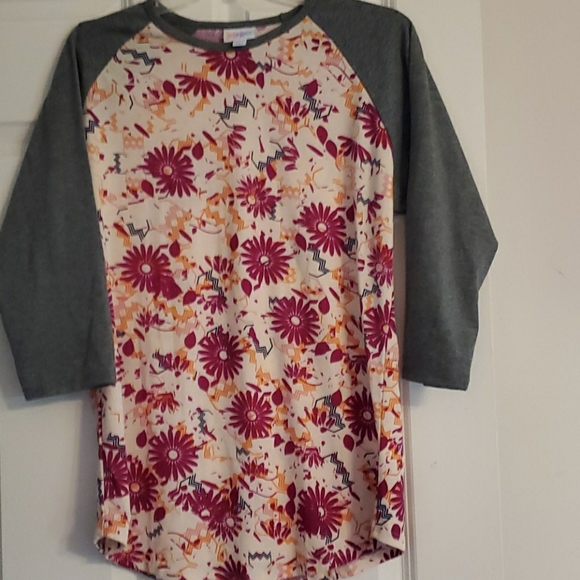LuLaRoe Tops - Lularoe Randy